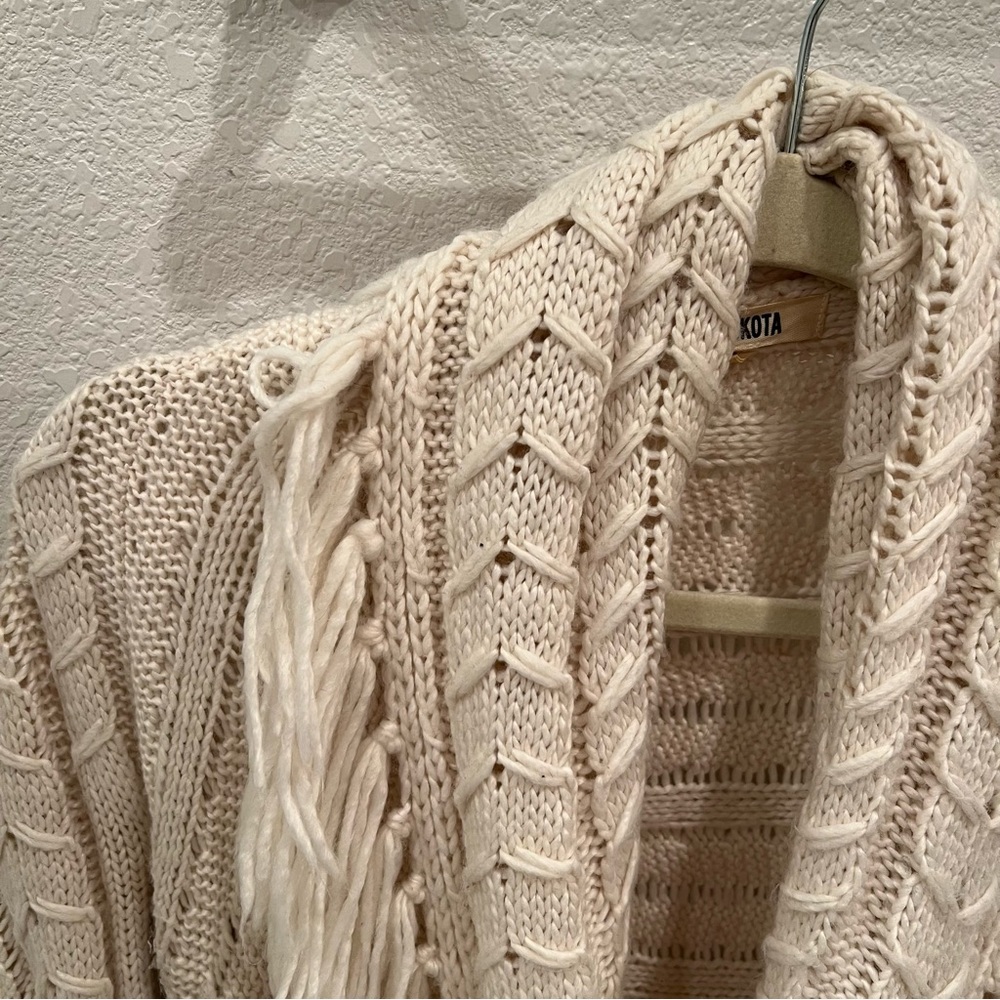 BB DAKOTA Cable Knit Fringe Cardigan - Picture 2 of 11